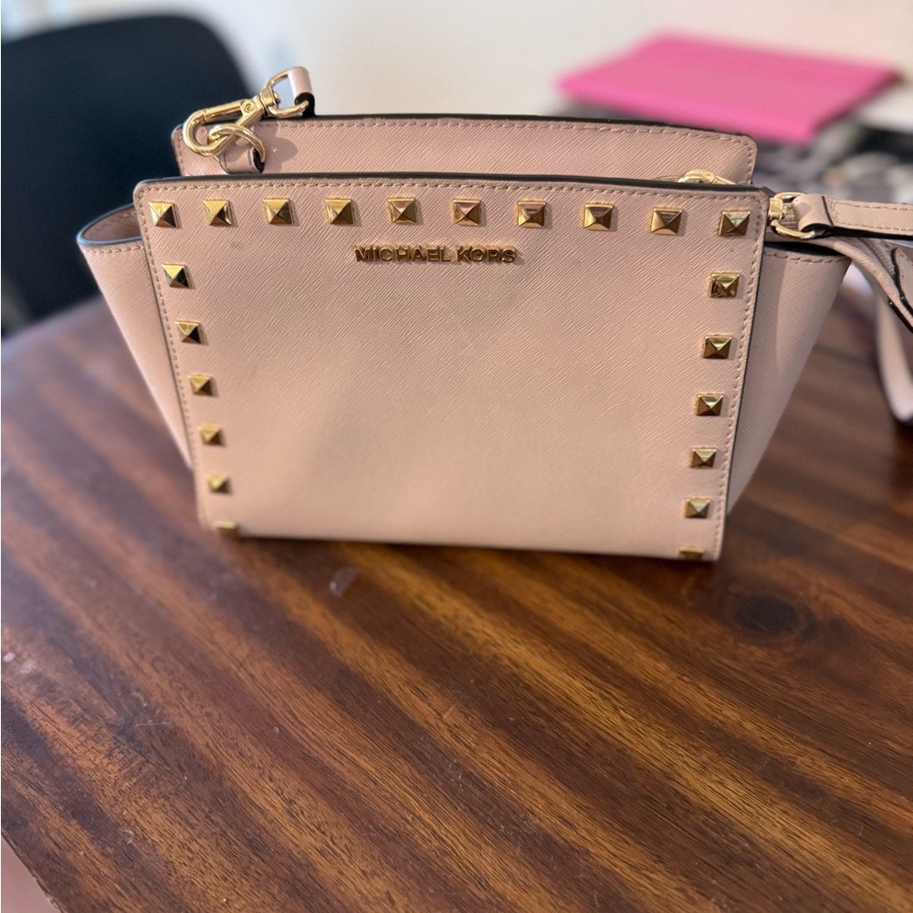 Michael Kors purse